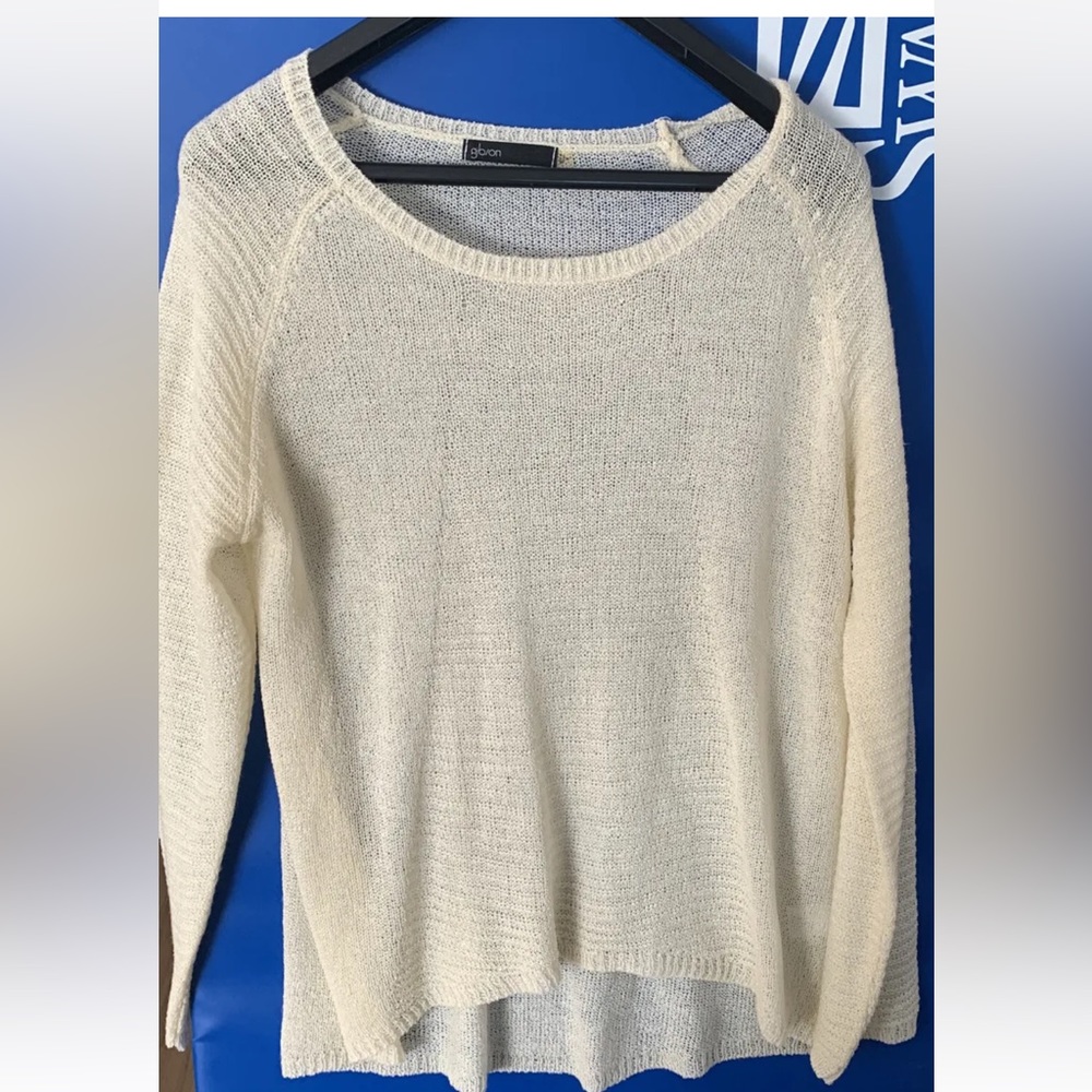 Gibson Womens Size M Cream Sweater Scoop Neck Long Sleeve